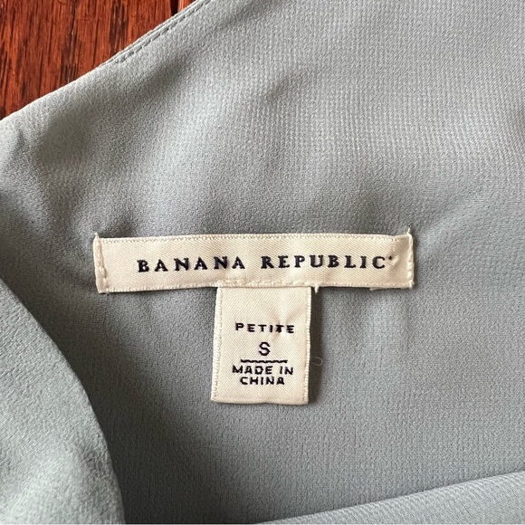 Banana Republic Silk Top Size S Petite Women’s Green Gray V Neck Tank Top Y2K - Picture 4 of 9